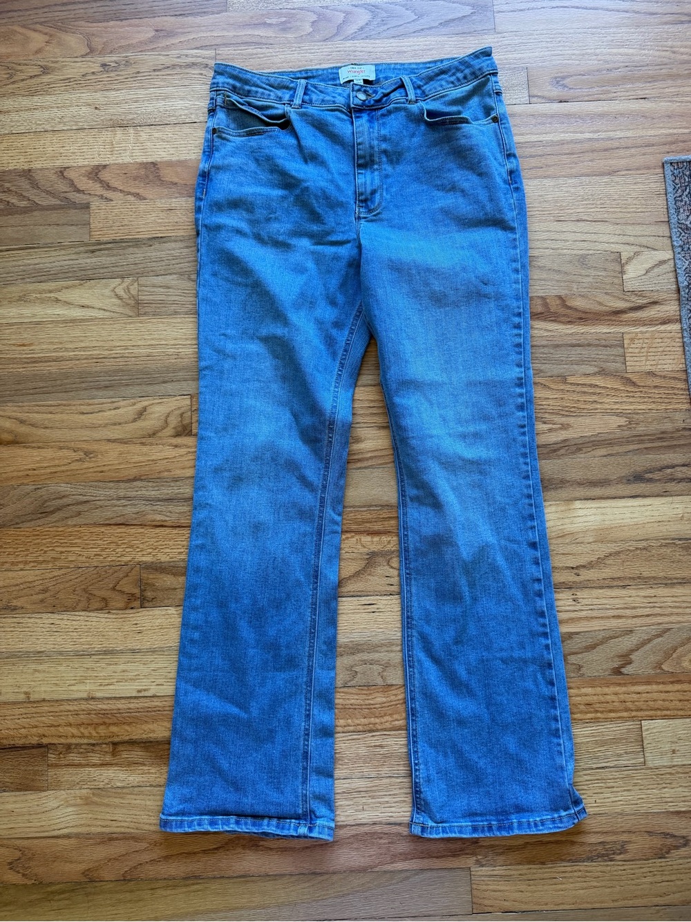 Wrangler Jeans Size 12 (Waist 31)